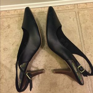 Women dress shoes