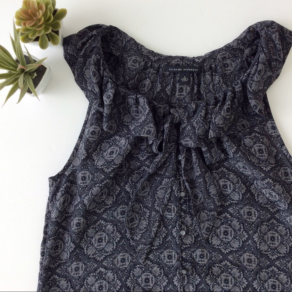 BANANA REPUBLIC Top