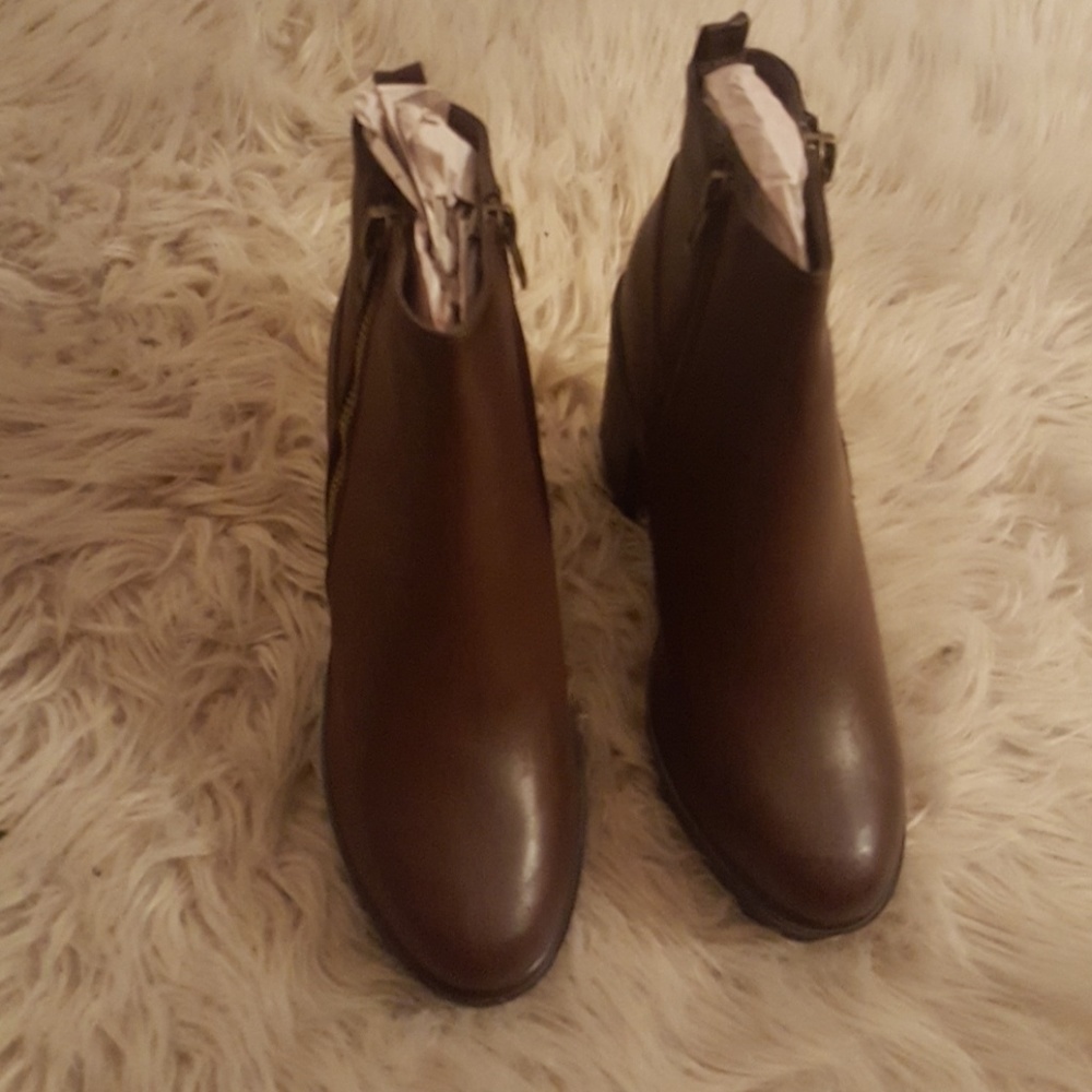 Ankle boots