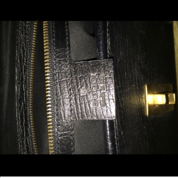 Gucci Wallet and Handbag-Certificate of Authenticity Included - Picture 3 of 3
