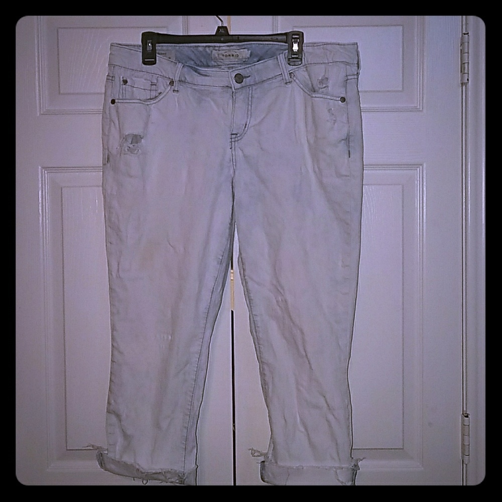 Torrid light wash Capri