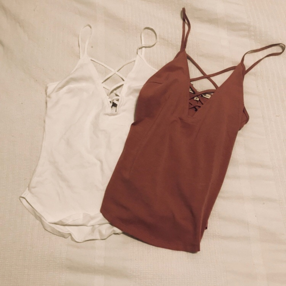 ♥️SOLD♥️express cami’s