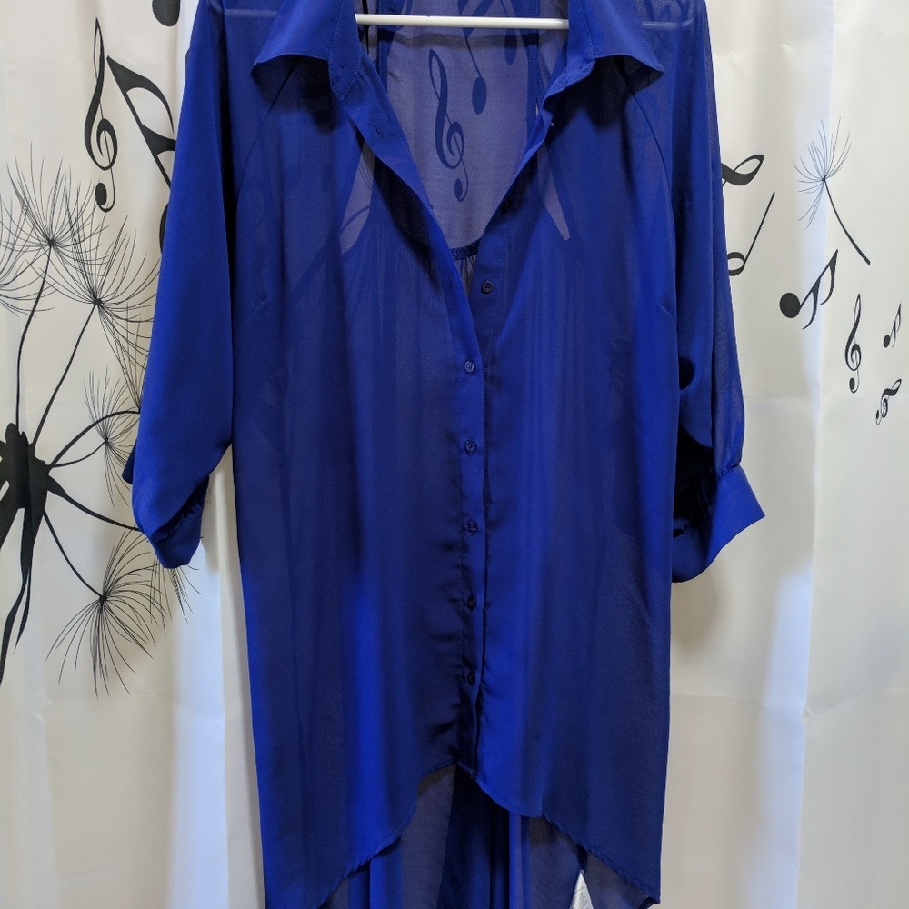Asymmetrical high-low Button Blouse