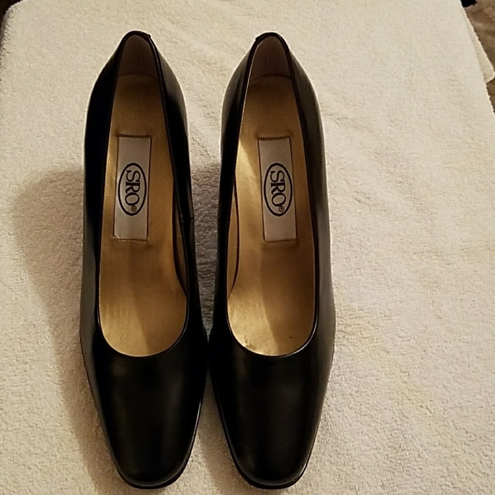 SRO Ladies pumps new