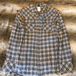 Patagonia Grey & Blue Plaid Button Up