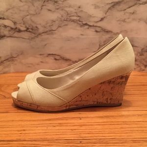 Life Stride Nude Canvas Wedges