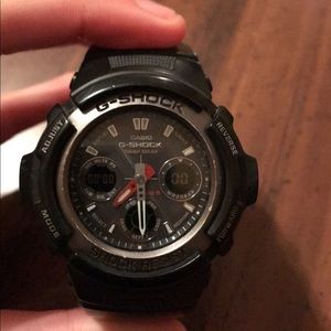 Men’s G-Shock watch