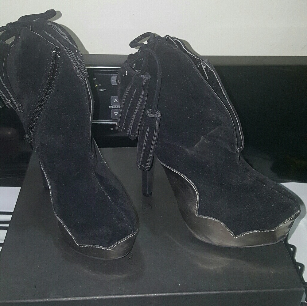 Platform ankle boots.  Size 8. NIB