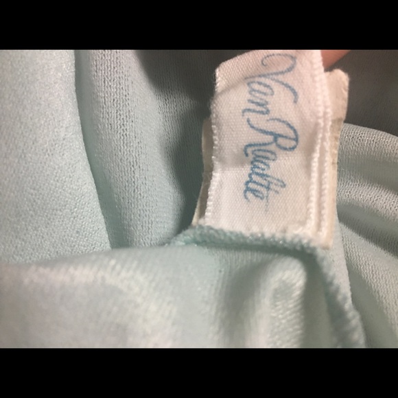 ‼️❗️SOLD❗️‼️1960s Van Raalte Nightgown - Picture 5 of 5