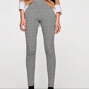 Zara Basic Checked Leggings. NWT