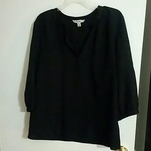 Blouse with sequin collar