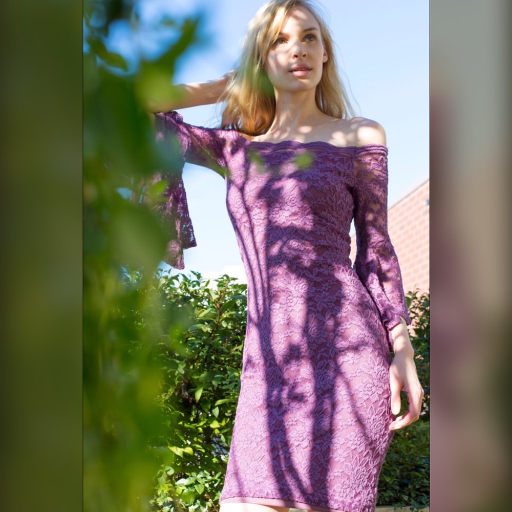 Ruffled Sleeve Lace Bodycon Dress - Picture 4 of 7