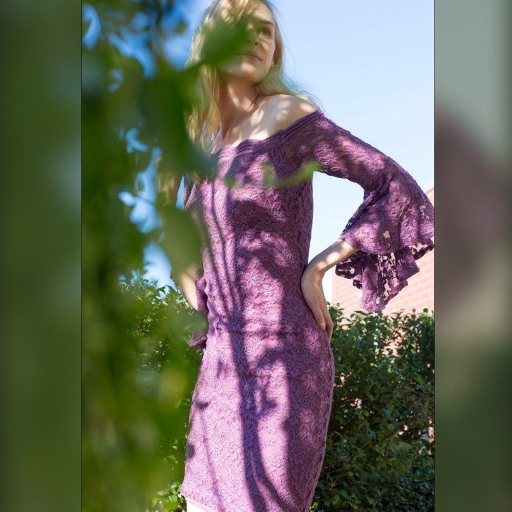 Ruffled Sleeve Lace Bodycon Dress - Picture 5 of 7