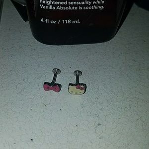 Hello kitty set of 2 lip rings