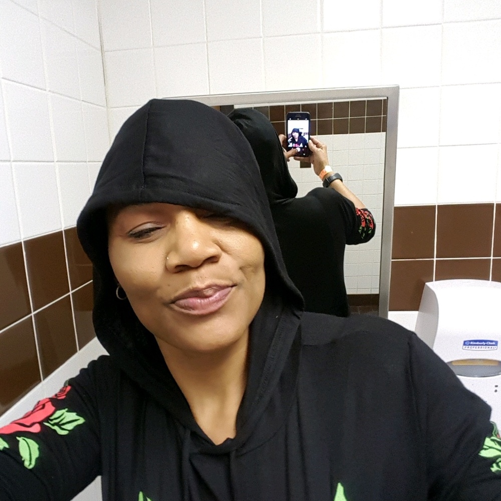 Meet your Posher, Lisa