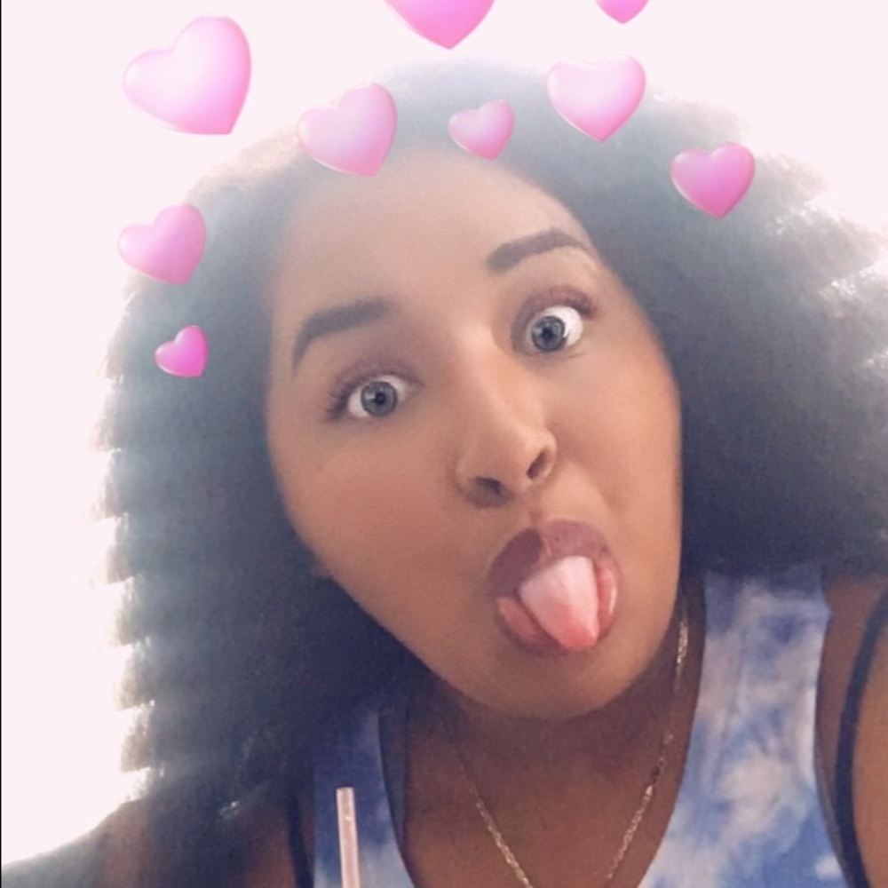 Meet your Posher, Brianna