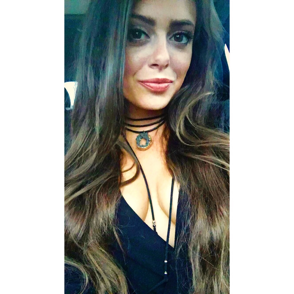 Meet your Posher, Brit