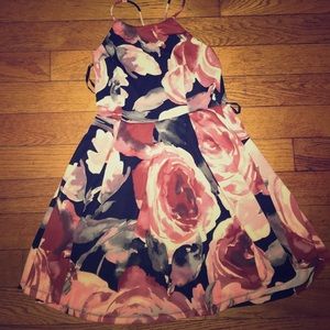 Floral cocktail dress (M)