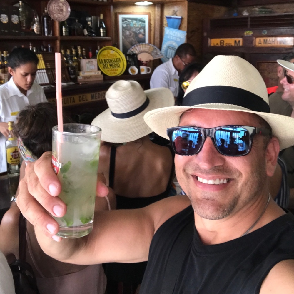 Meet your Posher, Yans