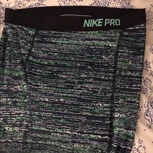 Nike Pro leggings