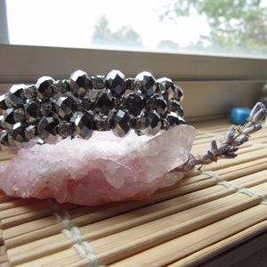 Formal Spiral Reflecting Rhinestone Bracelet