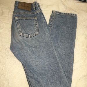CALVIN KLEIN LIGHT WASH STRAIGHT JEAN