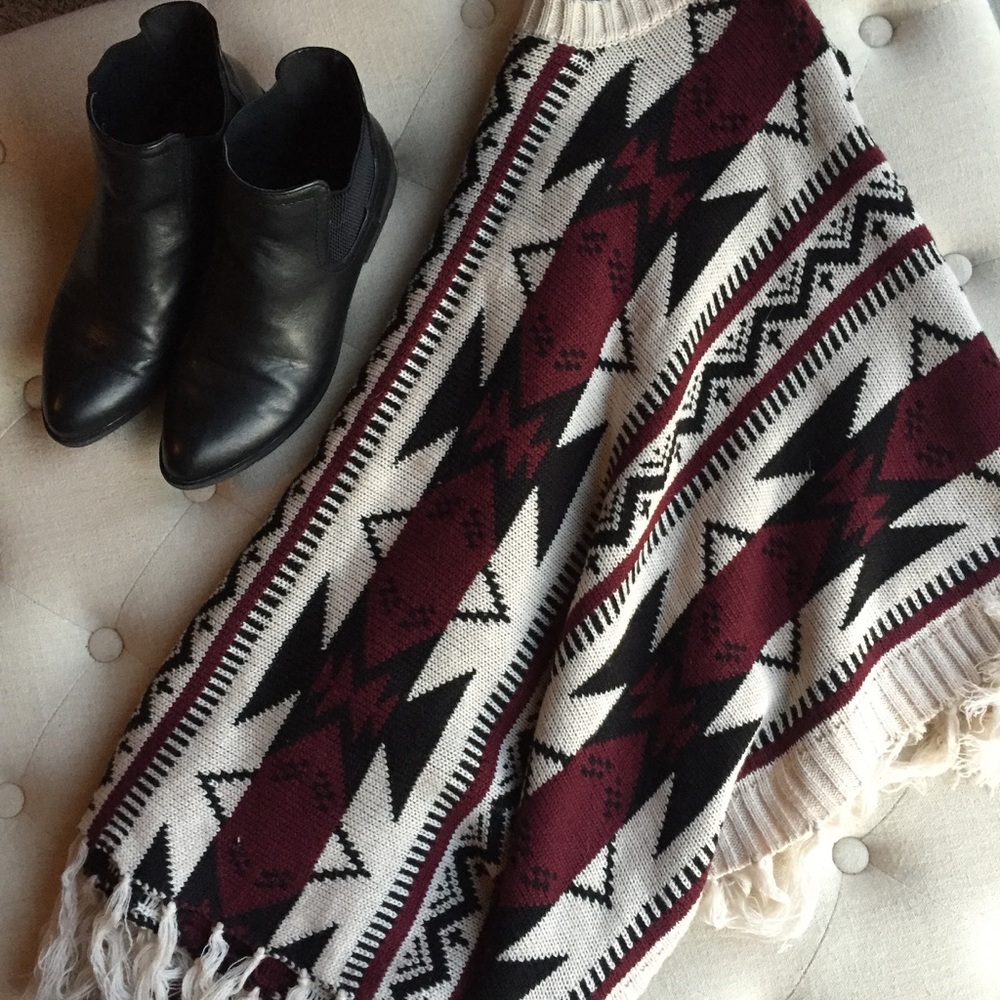 Altar'd State Aztec Poncho