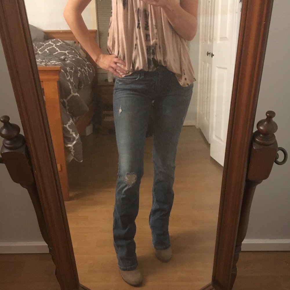 🚫SOLD🚫Hollister distressed jeans W23 L3