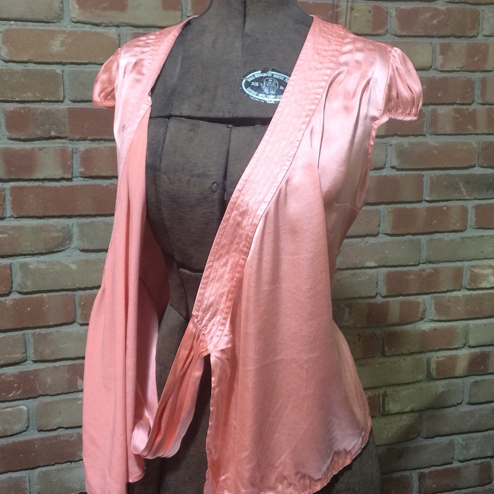 Peach 🍑 silk wrap blouse - Picture 2 of 7