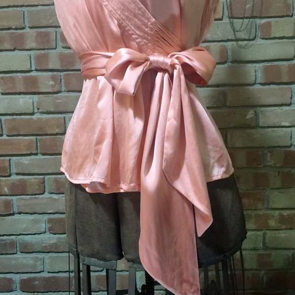 Peach 🍑 silk wrap blouse - Picture 3 of 7
