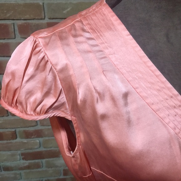 Peach 🍑 silk wrap blouse - Picture 5 of 7