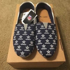 NEW Dallas Cowboys toms bobs shoes flats 10 XL