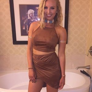 2-piece suede skirt set