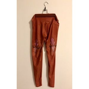TEEKI leggings / hot pants
