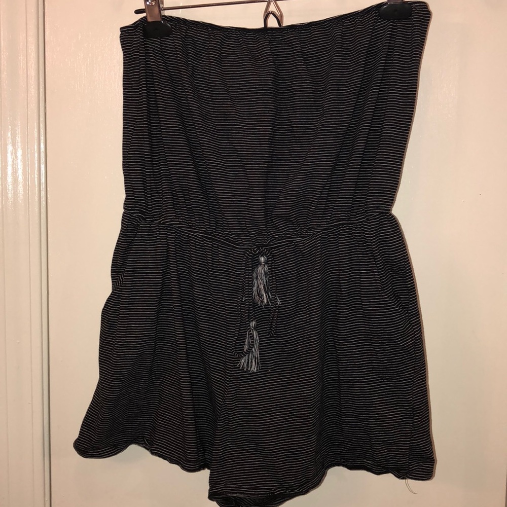 Strapless Romper black and white