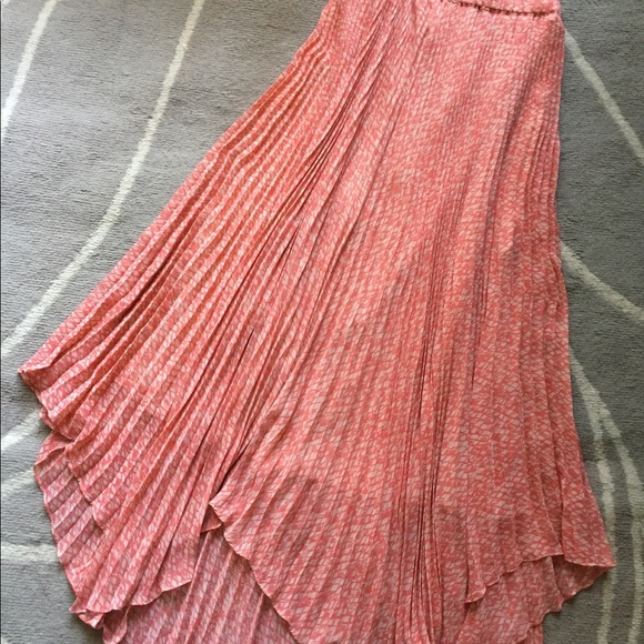 Club Monaco Dresses & Skirts - CLUB MONACO pleated maxi asymmetric hem maxi