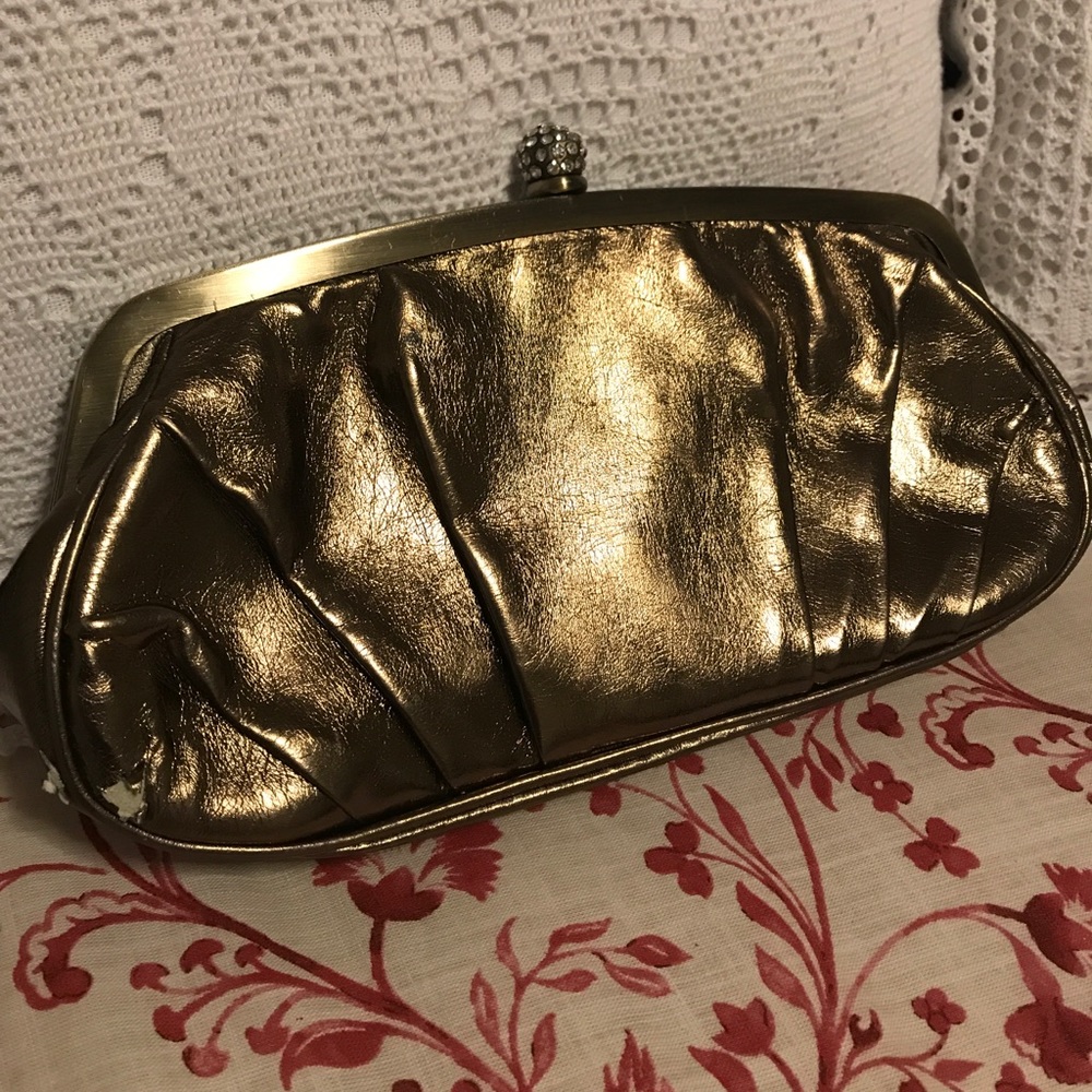 Gold clutch with Rhine stone and and chain