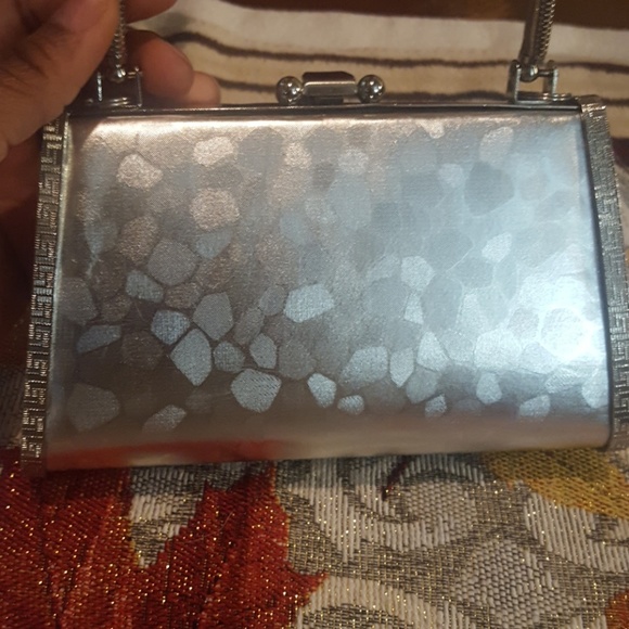 💎Silver Mini Rhinestone Handbag💎 - Picture 4 of 7