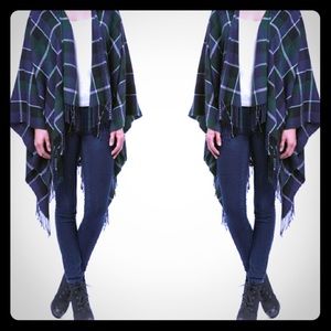 🖤NWT plaid shawl
