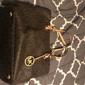 mk tote bag... make me an offer .. cleaning closet