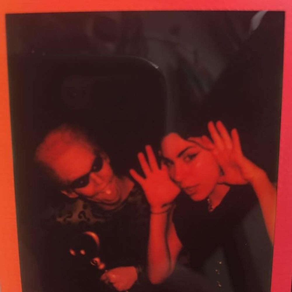 Meet your Posher, Henna