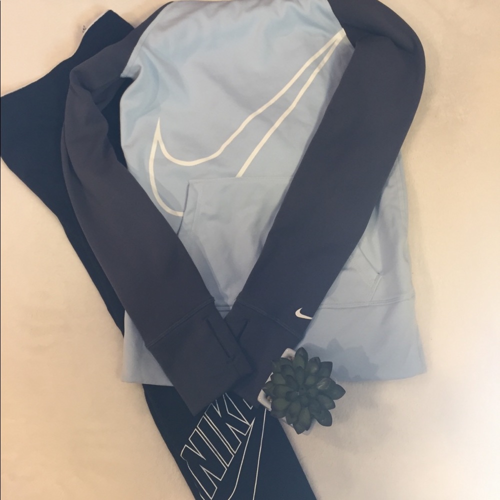 Nike Thermal Hoddie! OFFERS WELCOME