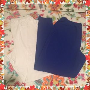 Bundled 2 pair of leggings