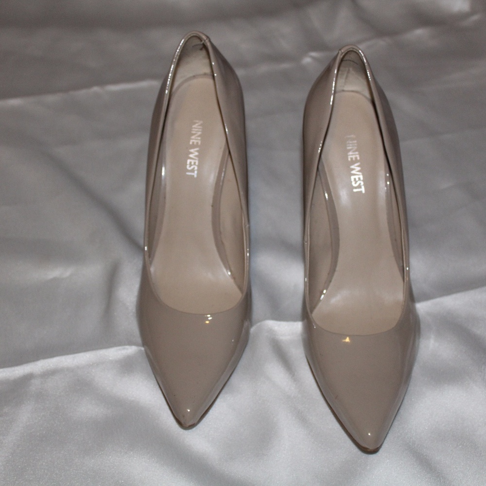 Nude point toe low heel steve madden