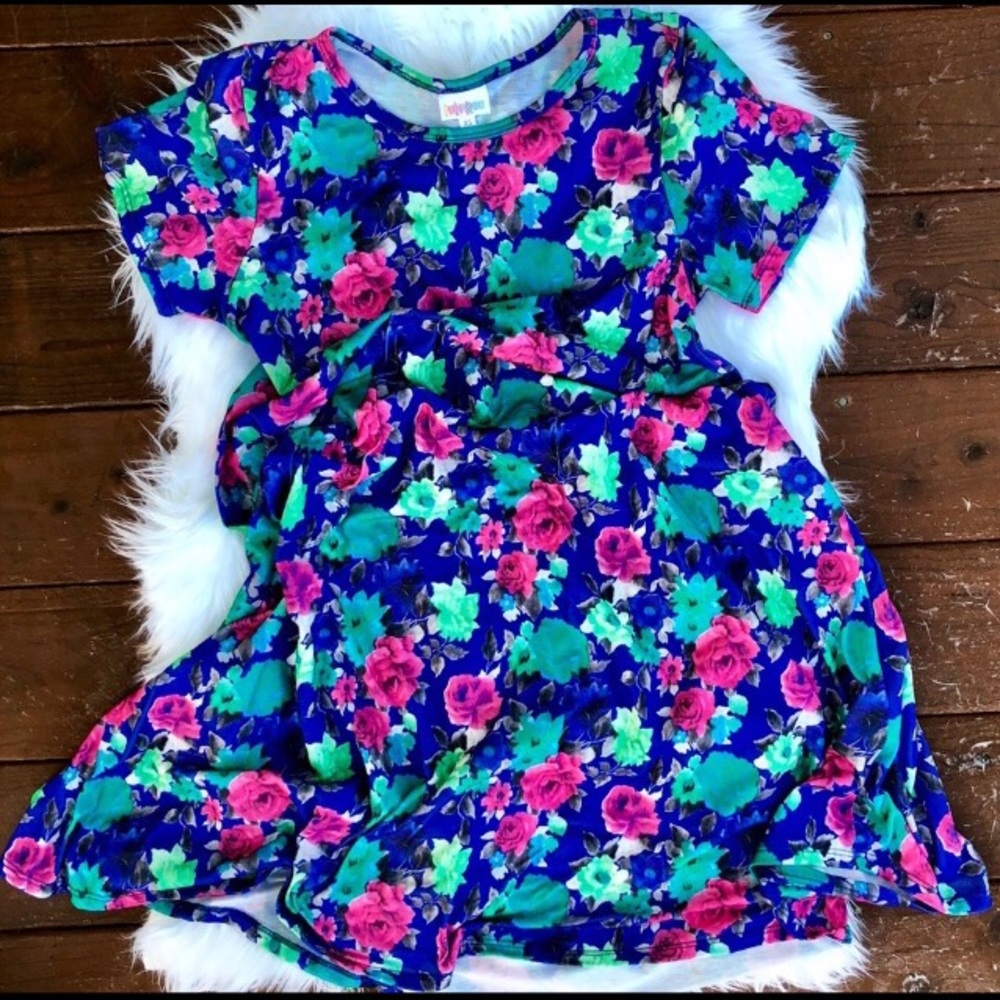 XS Lularoe Carly