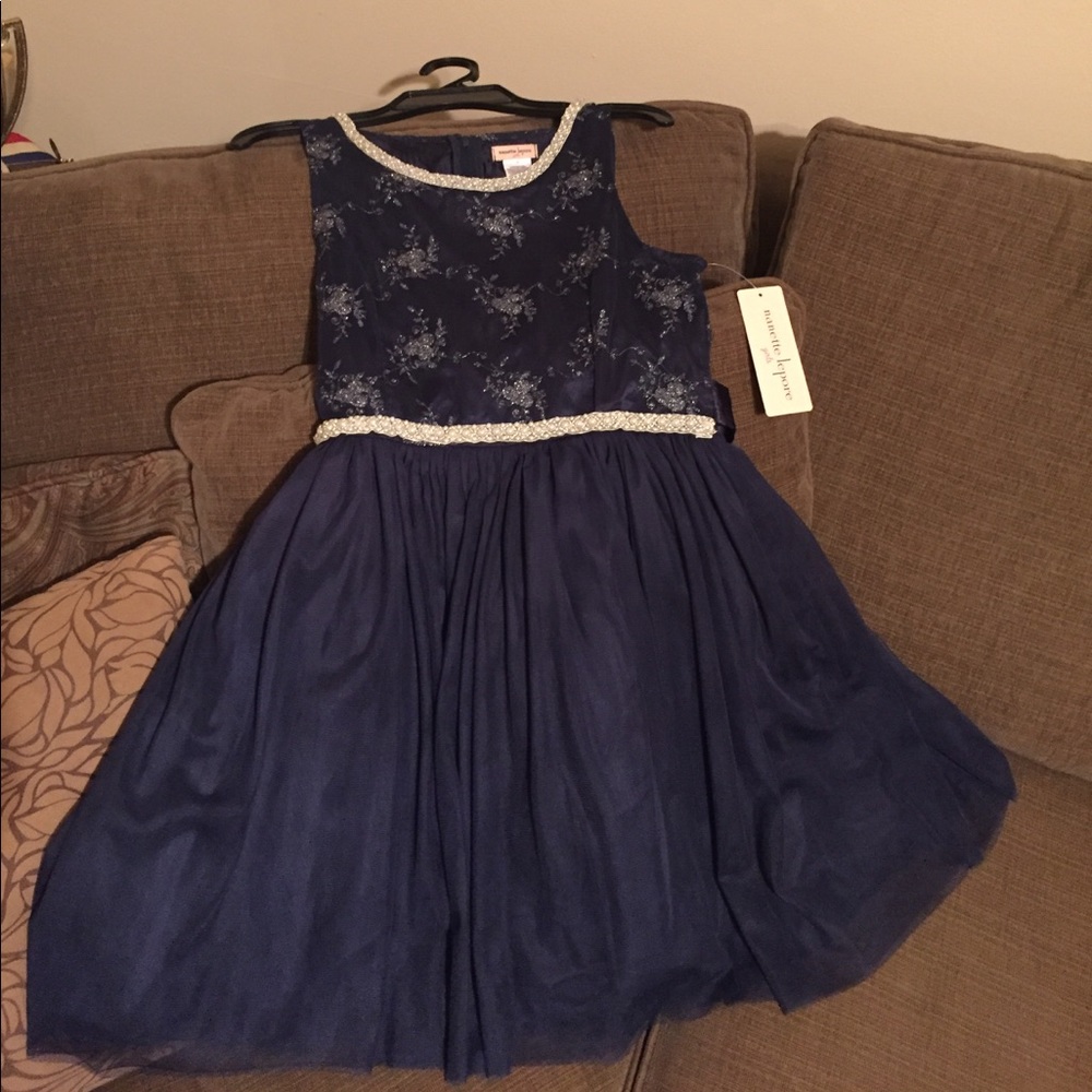 Girls dress