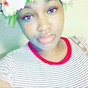 Meet your Posher, Kayla