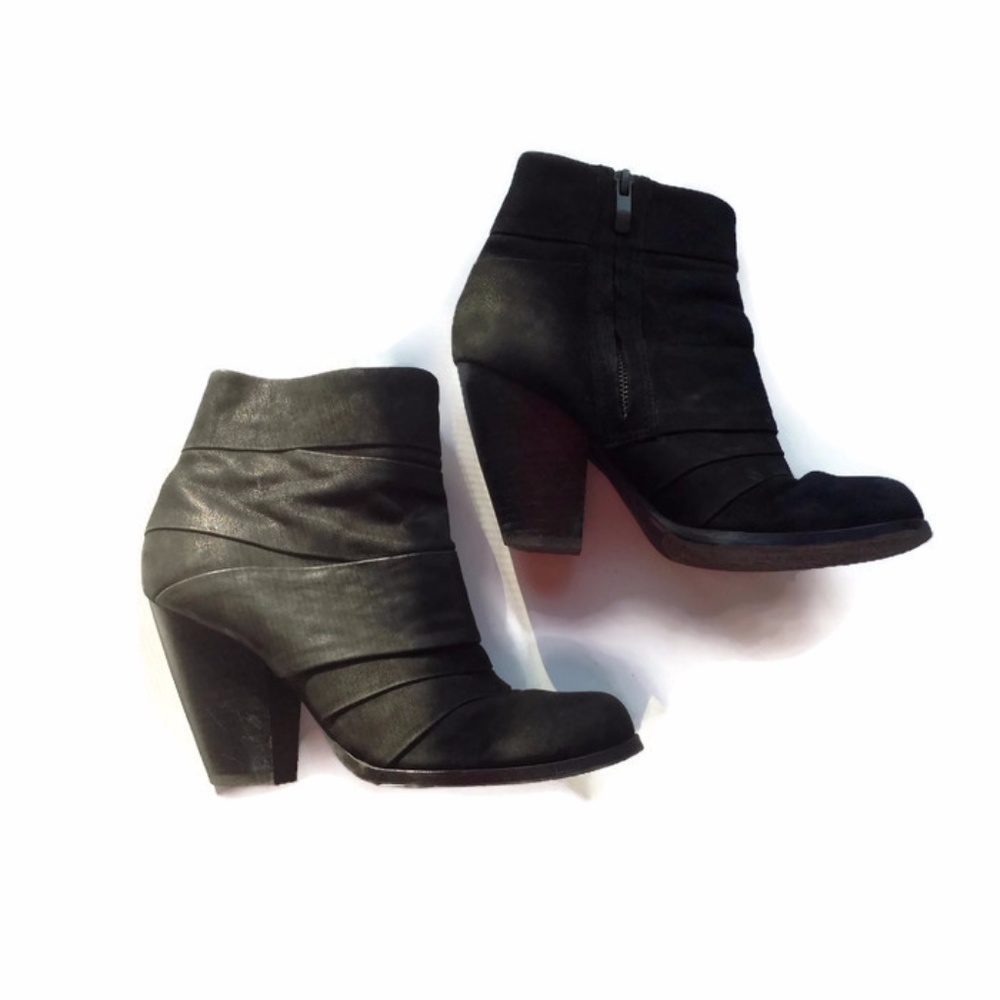 Vince Camuto Black Ankle Boots Sz 37.5 7.5