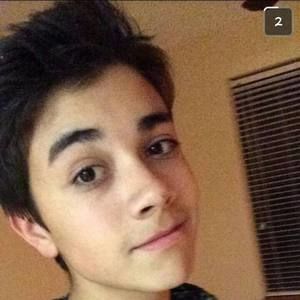 Meet your Posher, Sebastian