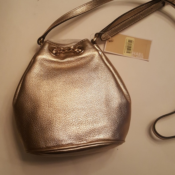 SOLD.  Michael Kors Gold Frankie Crossbody - Picture 6 of 8